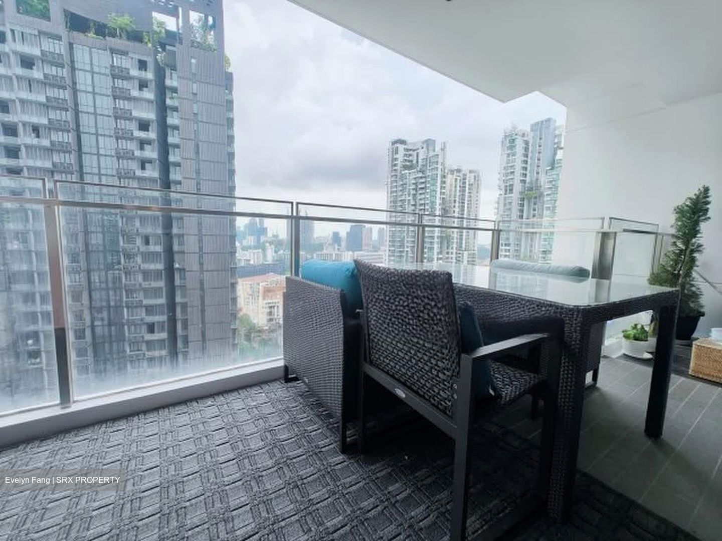 Starlight Suites (D9), Apartment #570155561